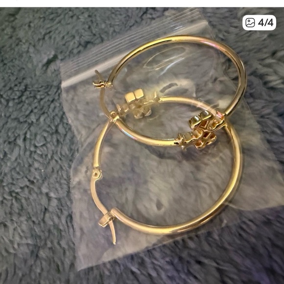 Tory Burch Gold Tone Earrings. - Picture 2 of 4